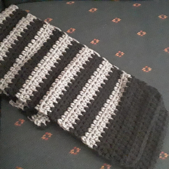 NWOT handmade black and gray scarf - Picture 2 of 3